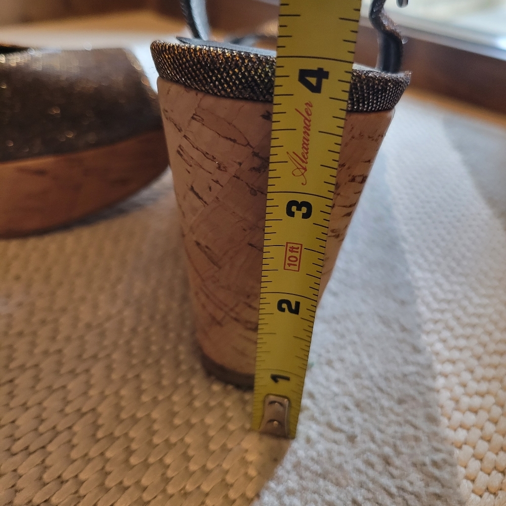 Stuart Weitzman Women's Riveria Wedge Sandals platform - Gold 8N - Picture 10 of 15